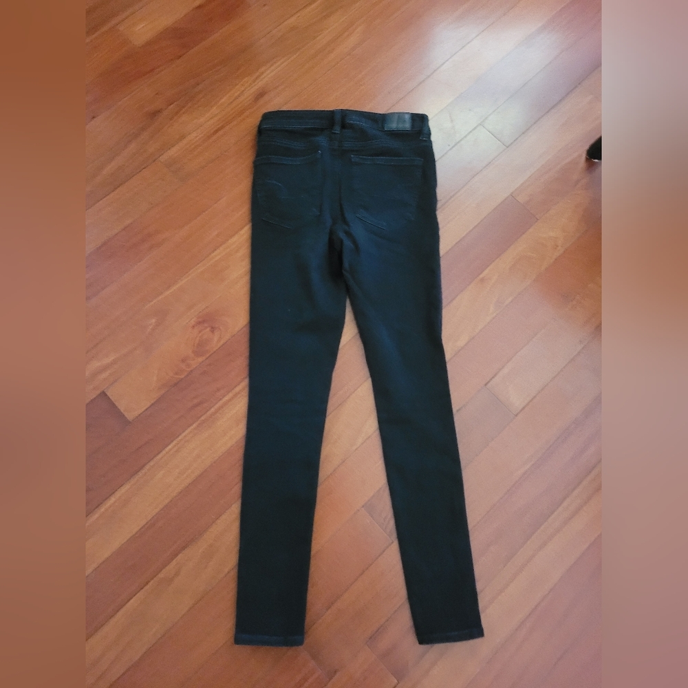American Eagle Outfitters black 360 level stretch super hi rise jeggings 4